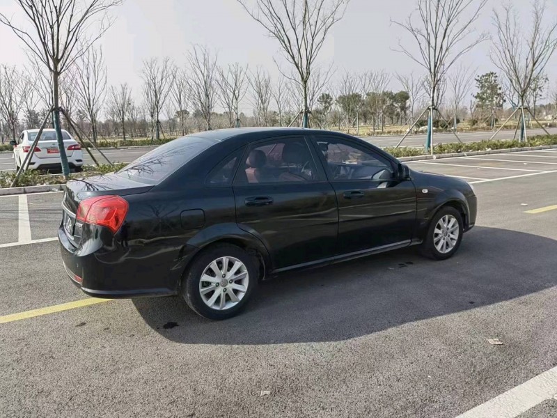 徐州13年别克凯越5