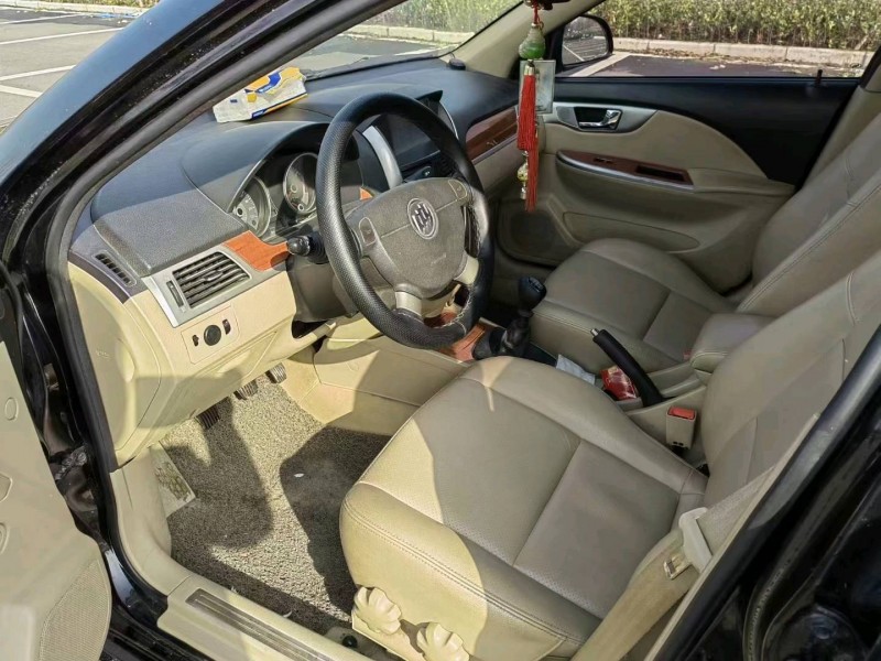 徐州13年别克凯越7