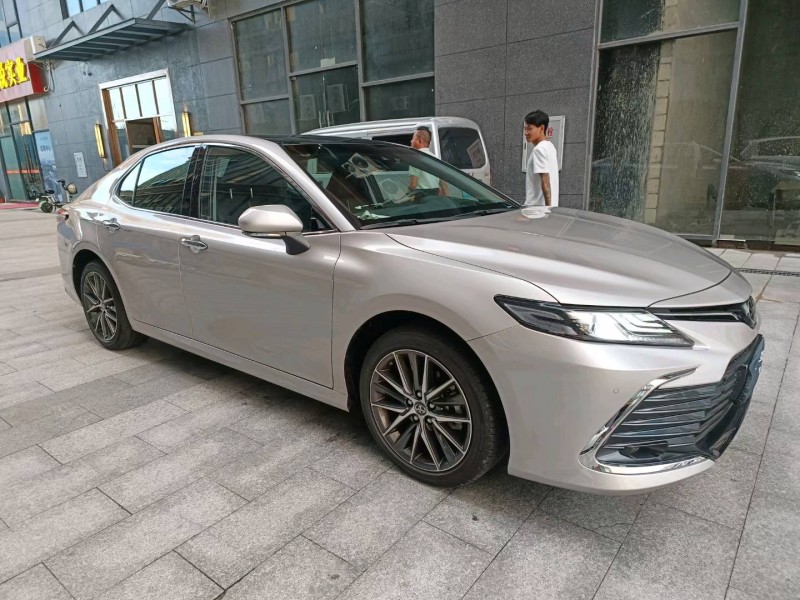 广州22年丰田凯美瑞4