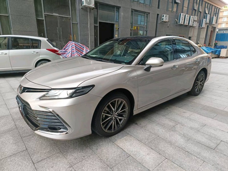 广州22年丰田凯美瑞5