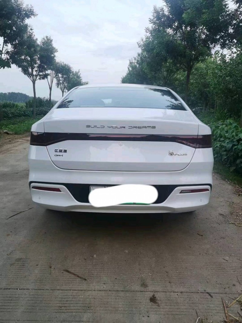 东营23年比亚迪秦3