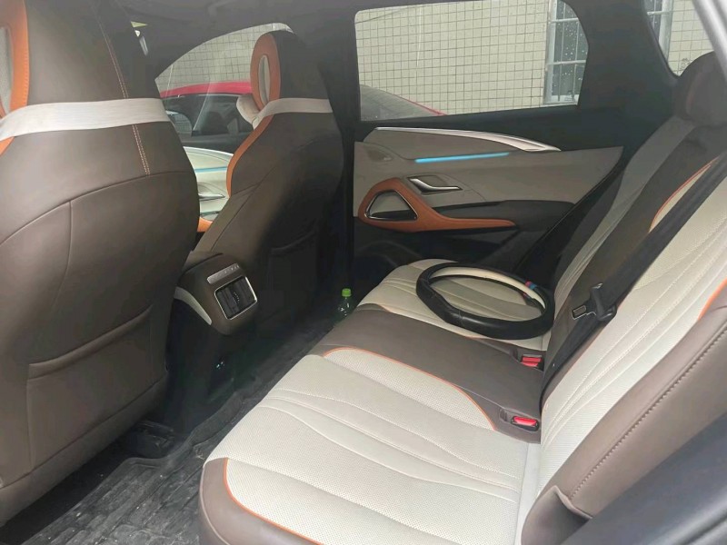 广州22年比亚迪宋4