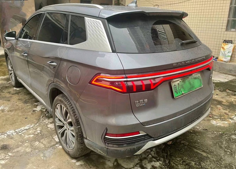 广州22年比亚迪宋6