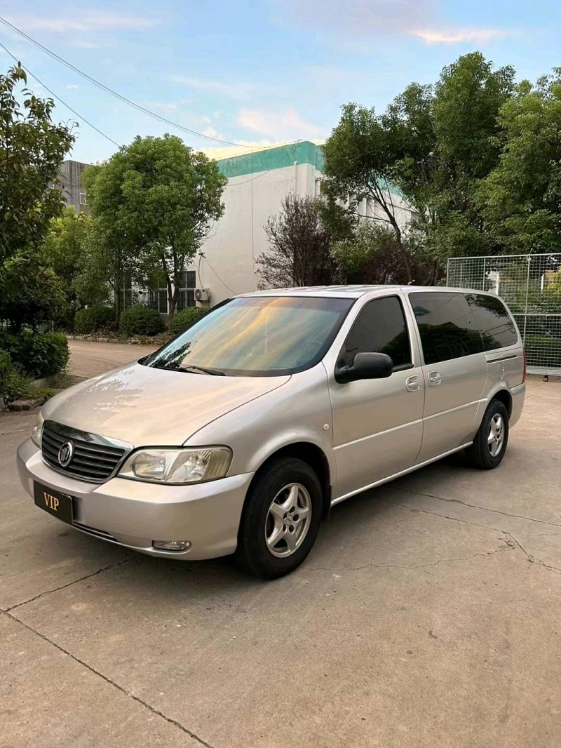 宿迁10年别克GL82