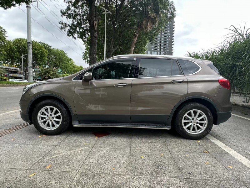 东莞17年别克昂科威9