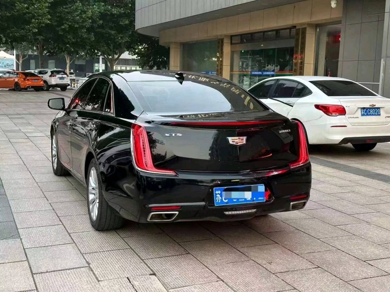 苏州18年凯迪拉克XTS9
