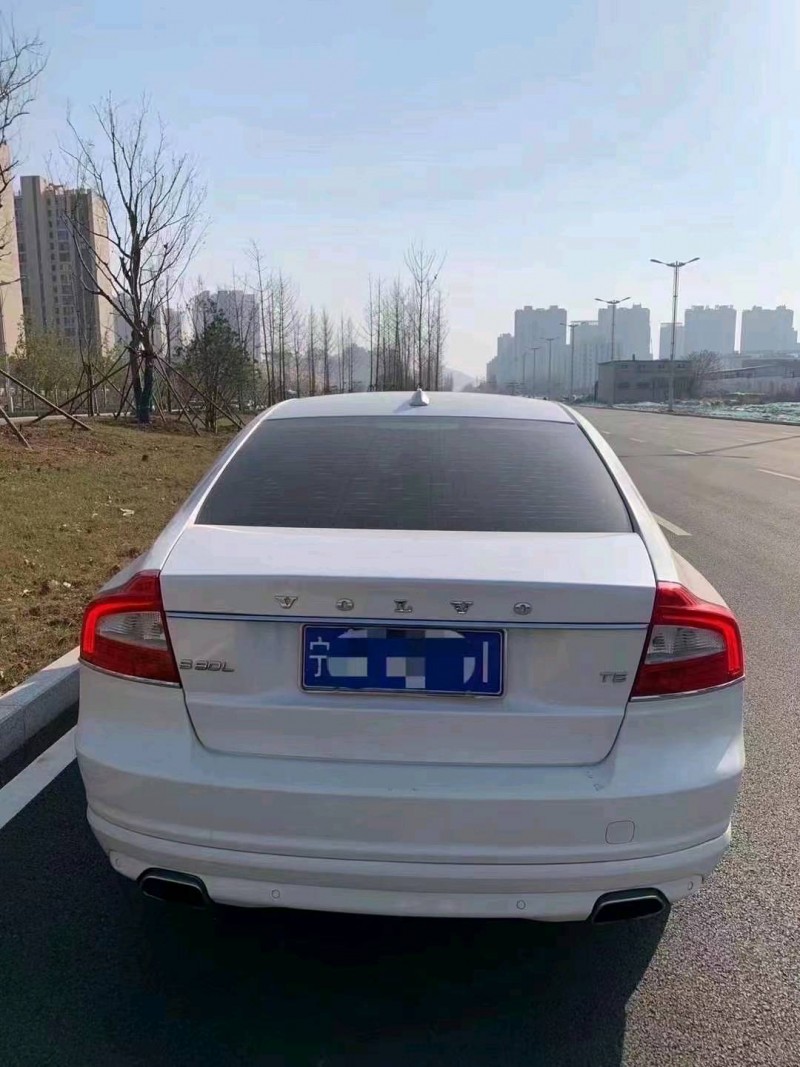 东营14年沃尔沃S80L2