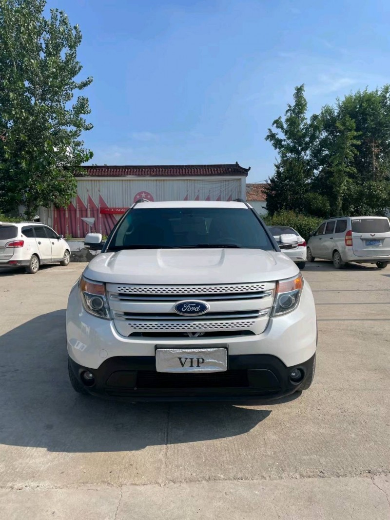 徐州15年福特探险者1