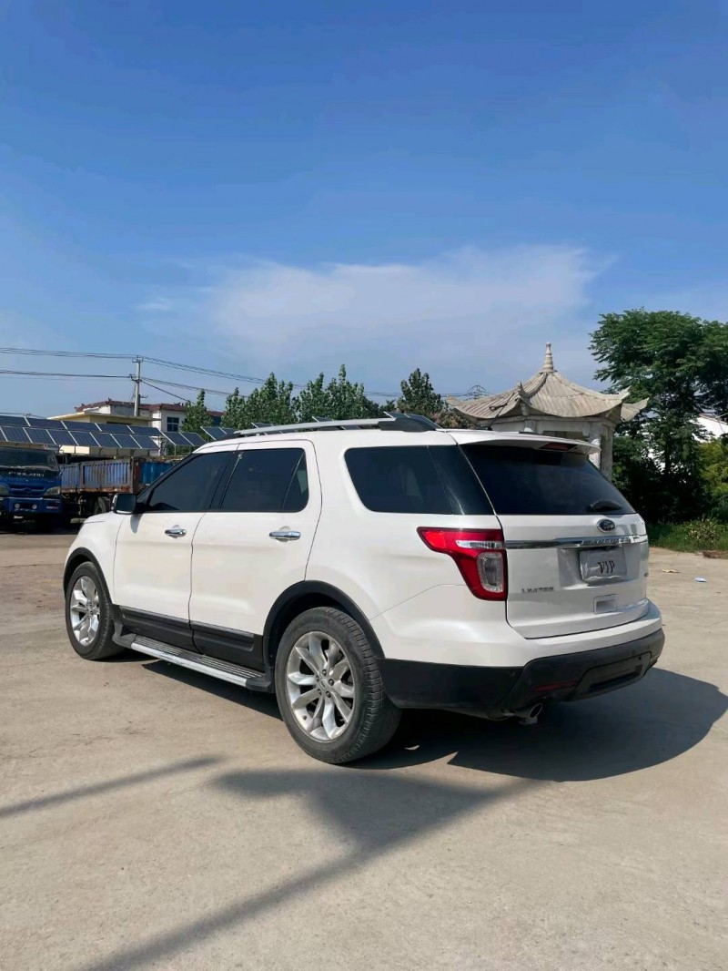 徐州15年福特探险者7