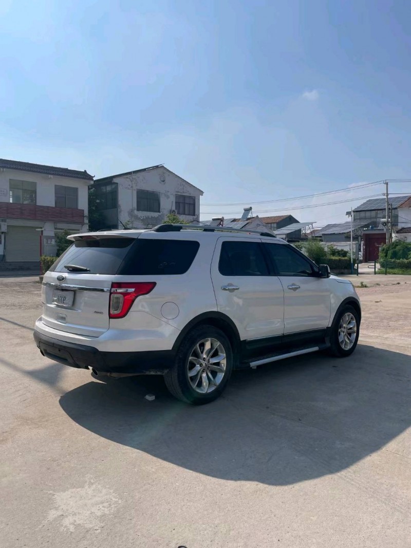 徐州15年福特探险者8