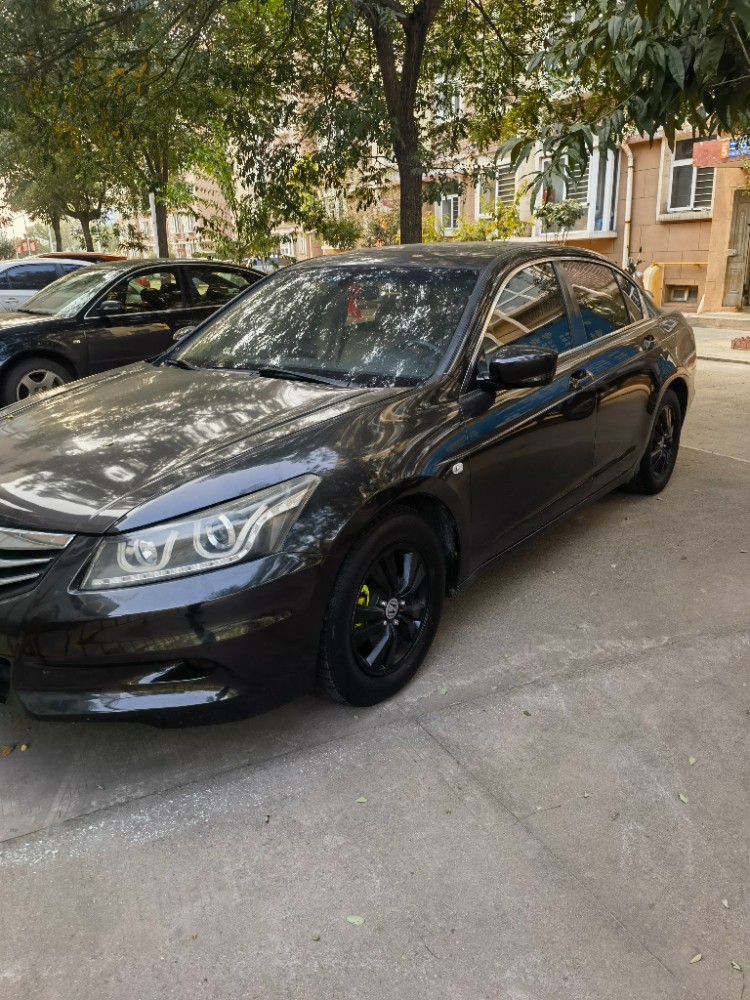 廊坊12年本田雅阁1