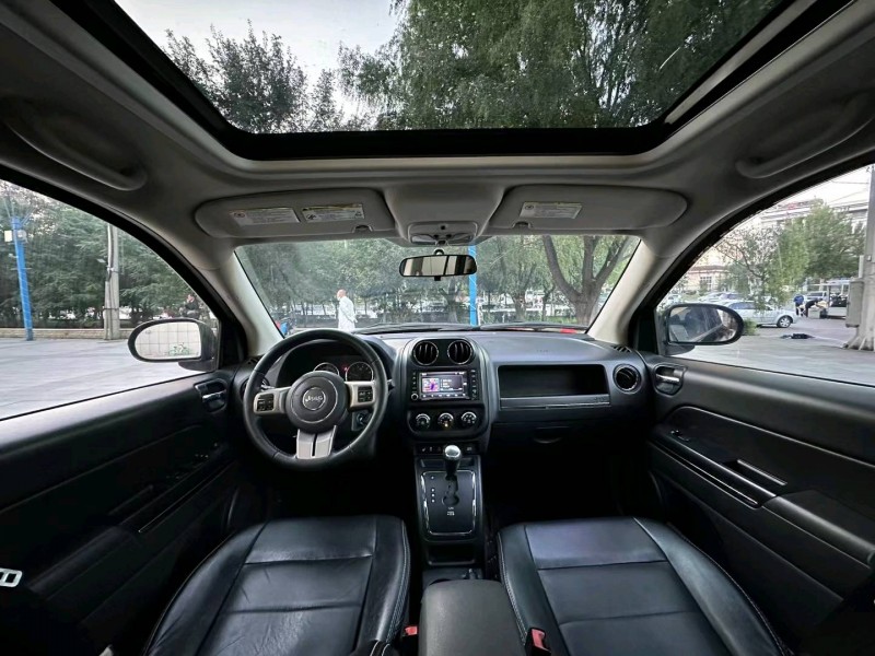 沈阳12年Jeep指南者4