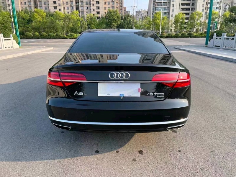 徐州16年奥迪A8L4