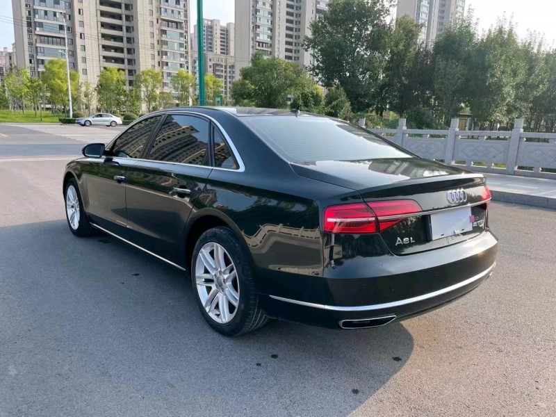 徐州16年奥迪A8L5