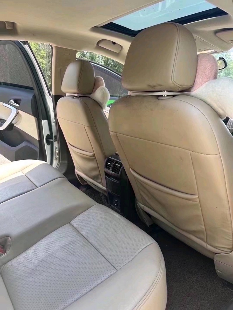 枣庄13年别克君威5