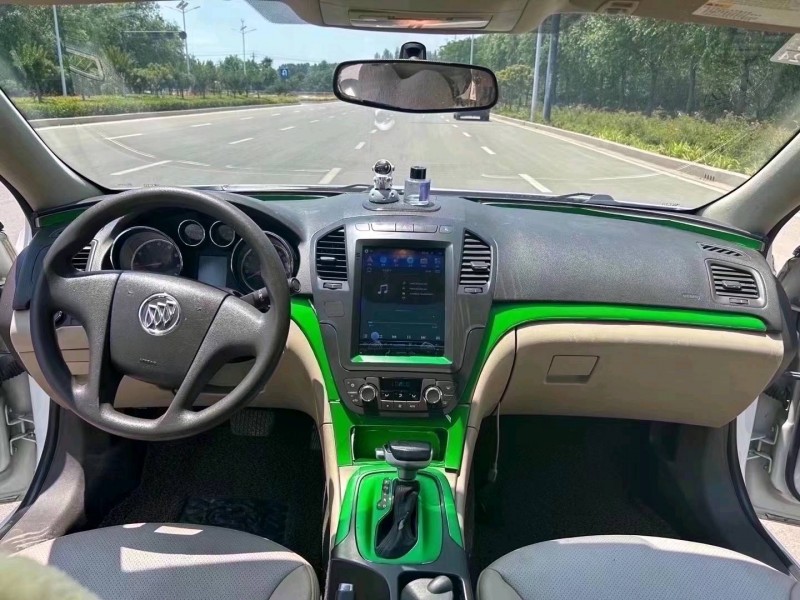 枣庄13年别克君威6