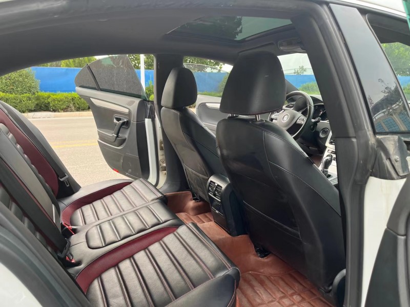 济宁17年大众CC5