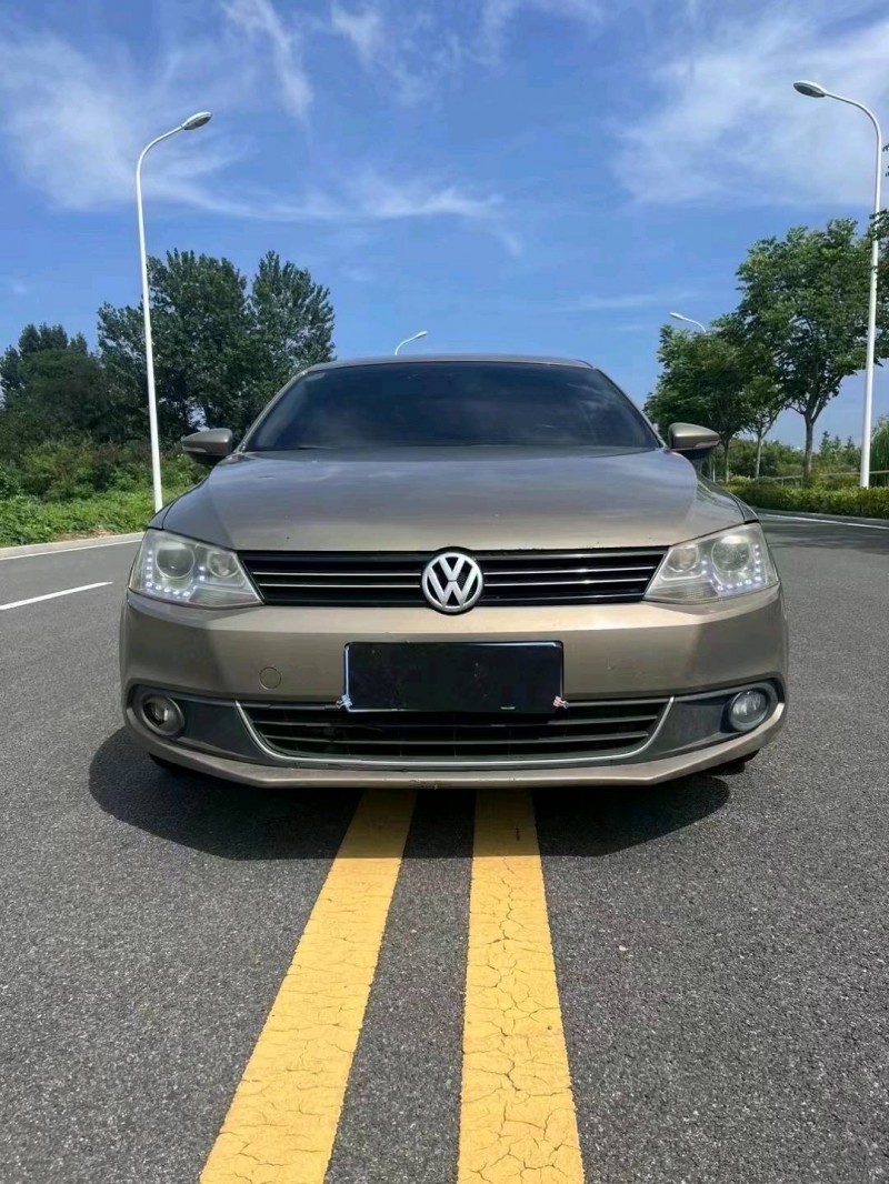 枣庄15年大众速腾1