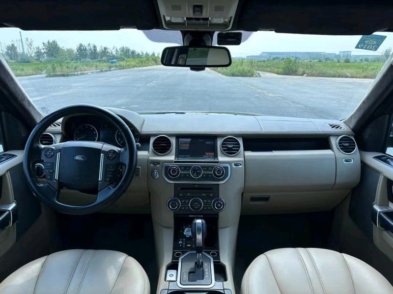 盐城11年路虎发现6