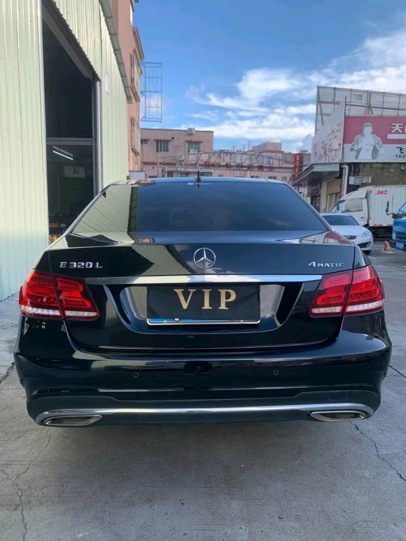中山16年奔驰E9