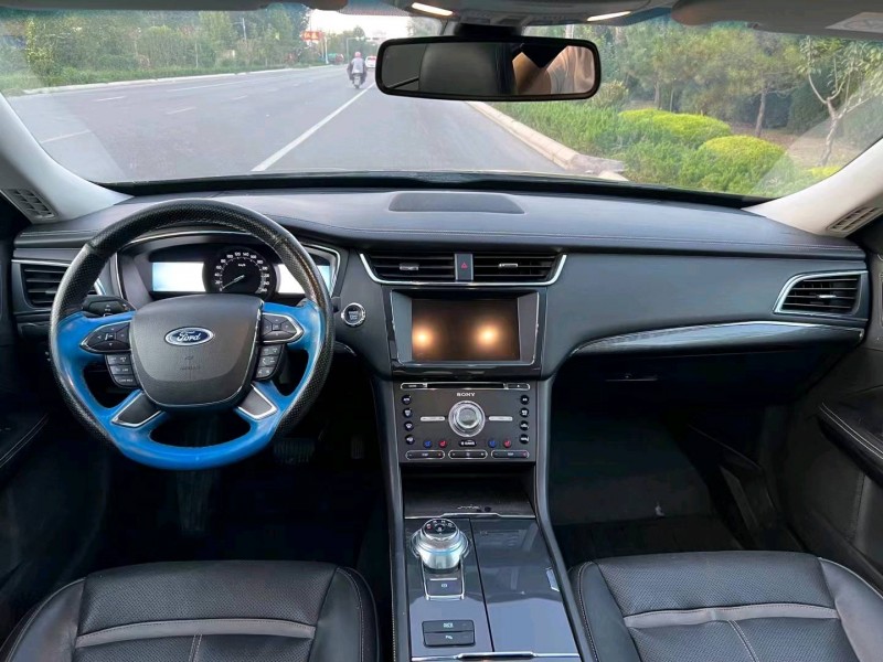 枣庄16年福特金牛座5