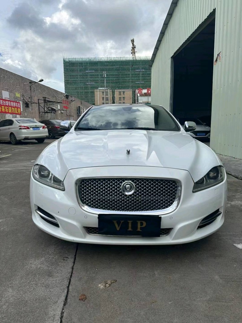 中山13年捷豹XJL1