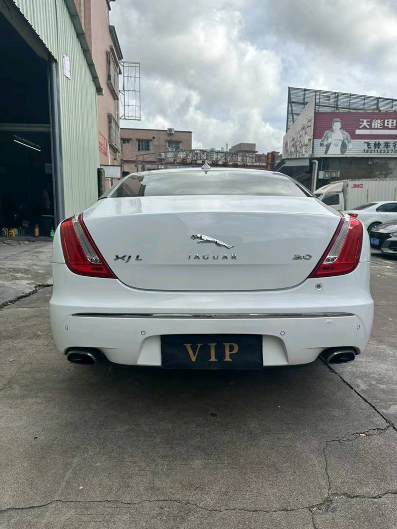 中山13年捷豹XJL9
