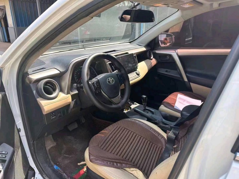 枣庄15年丰田RAV4荣放8