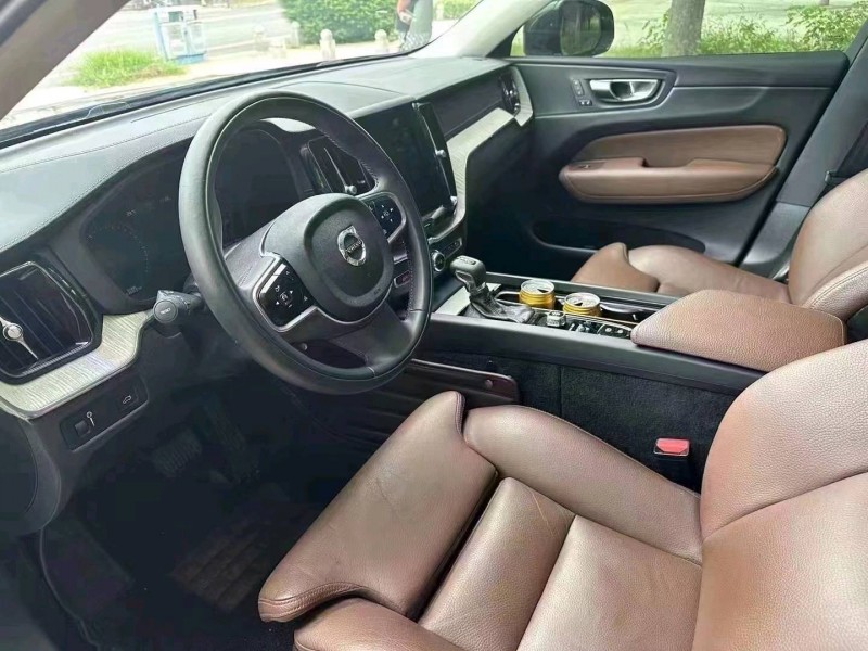 枣庄19年沃尔沃XC608