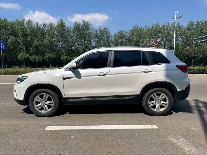 枣庄17年长安汽车CS757