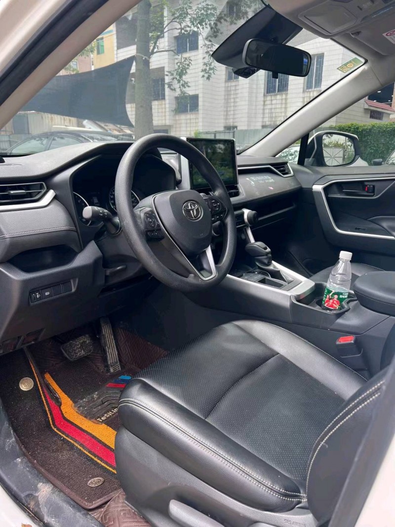 广州20年丰田RAV4荣放6