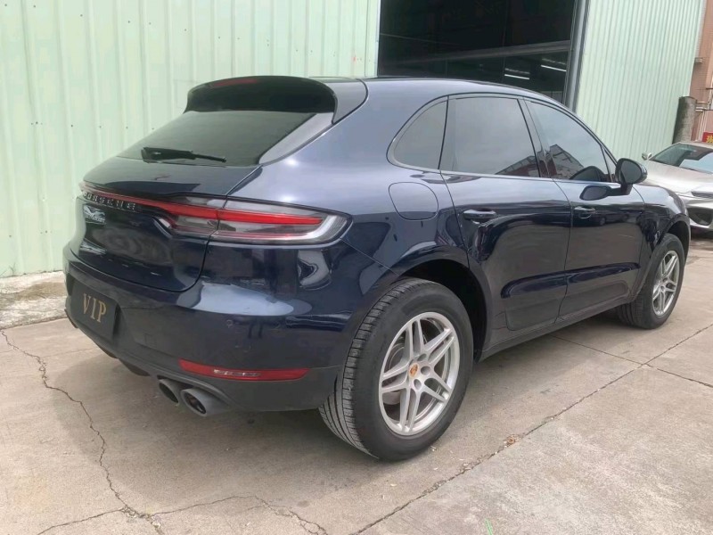 中山21年保时捷Macan7