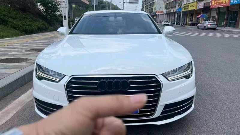 重庆18年奥迪A7L1