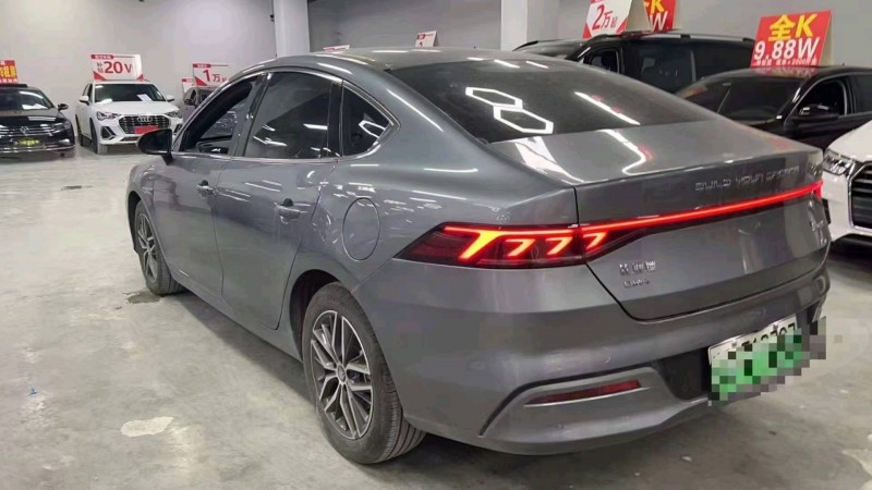 重庆21年比亚迪秦2