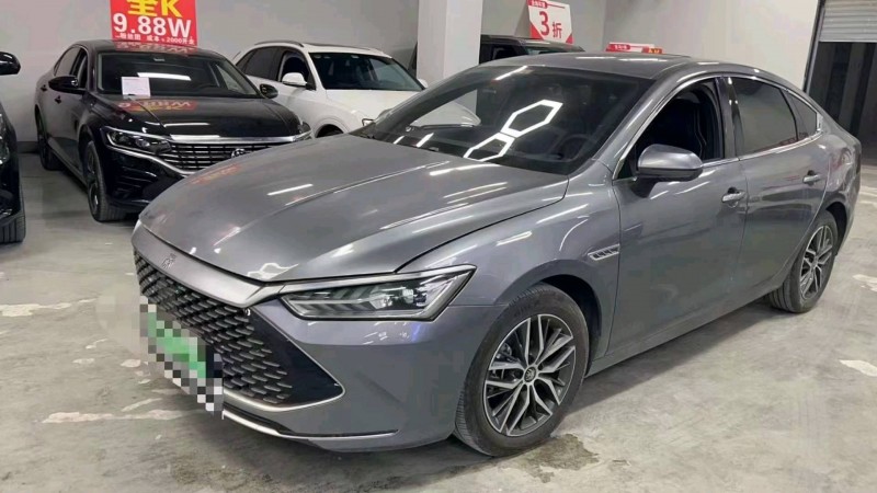 重庆21年比亚迪秦3