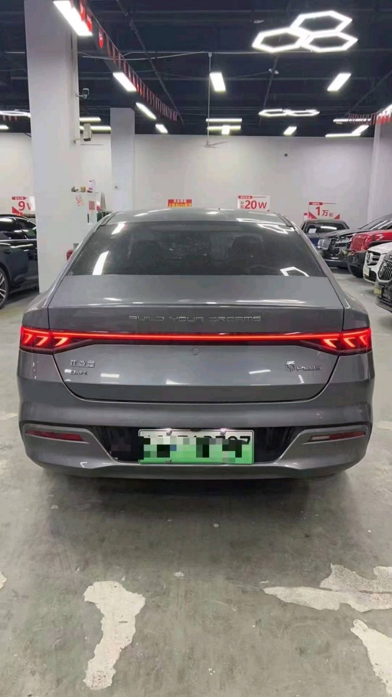 重庆21年比亚迪秦4