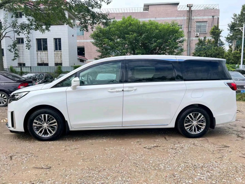 广州23年别克GL83