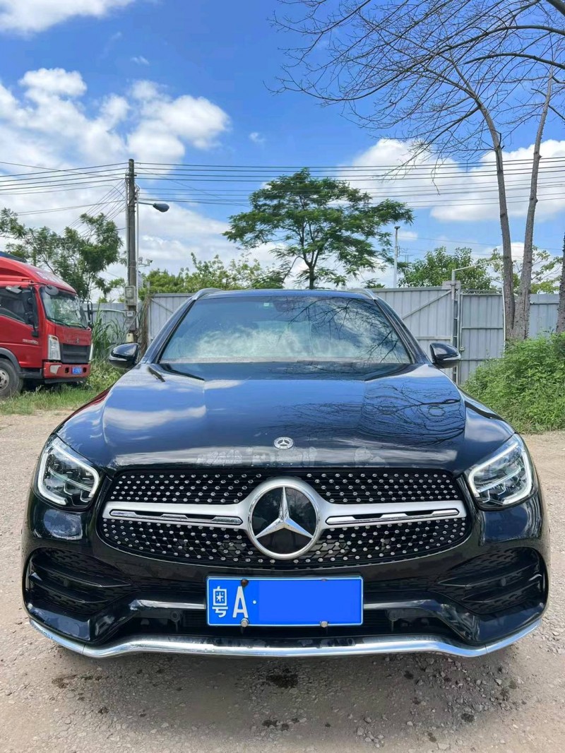 广州19年奔驰GLC1
