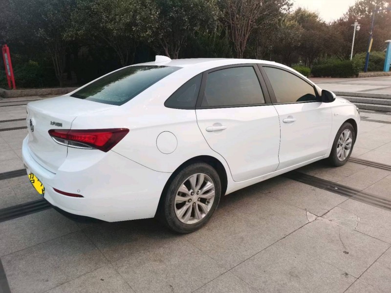 聊城18年别克英朗7