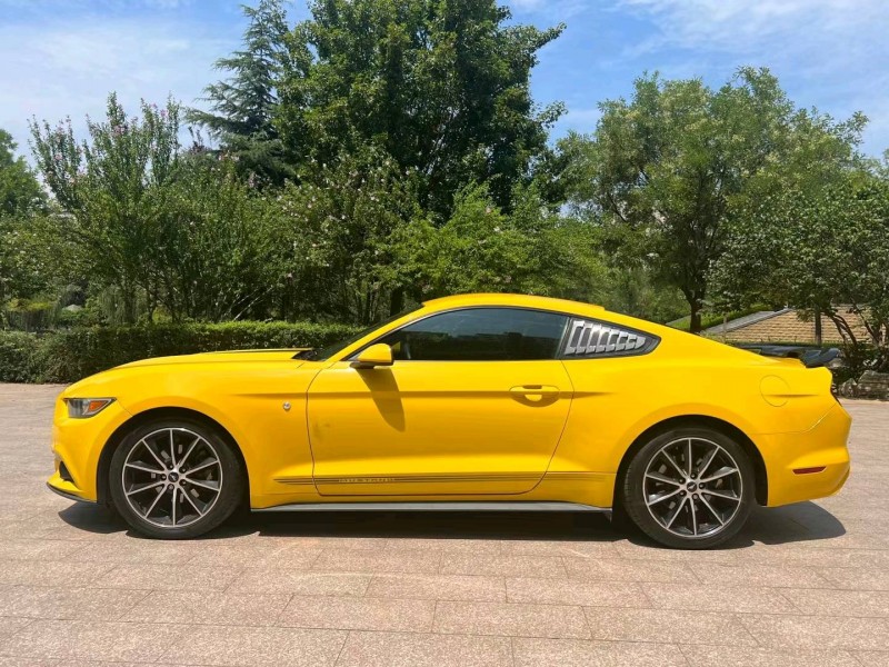 邢台16年福特野马5