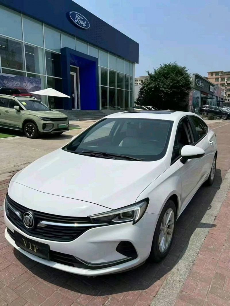 东莞21年别克威朗2