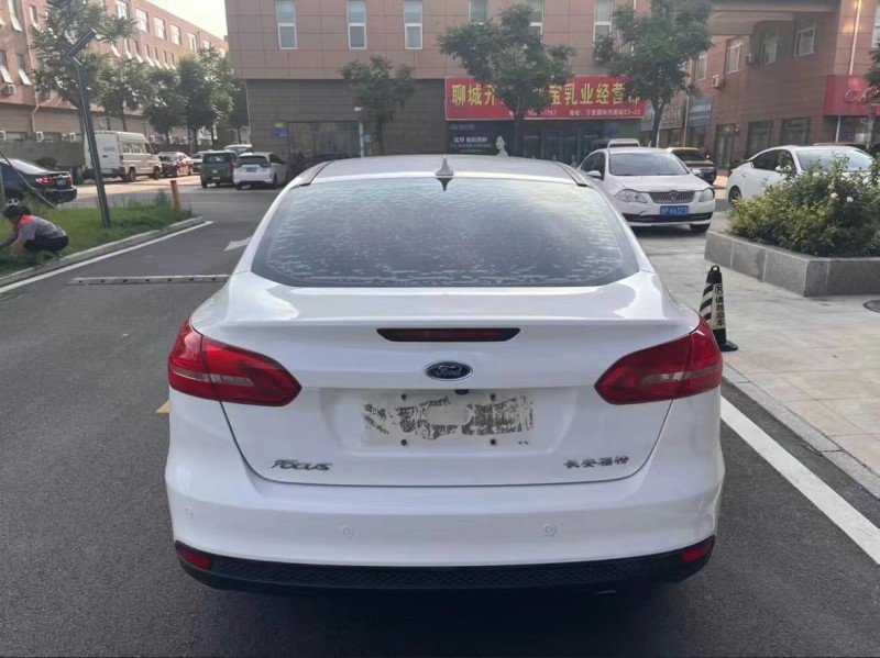 济南16年福特福克斯9