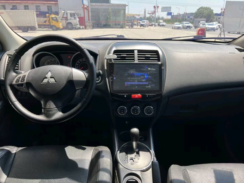 保定18年三菱劲炫5