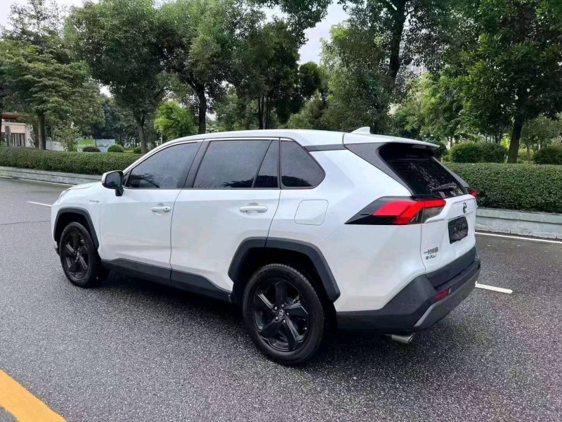 汕头21年丰田RAV4荣放6
