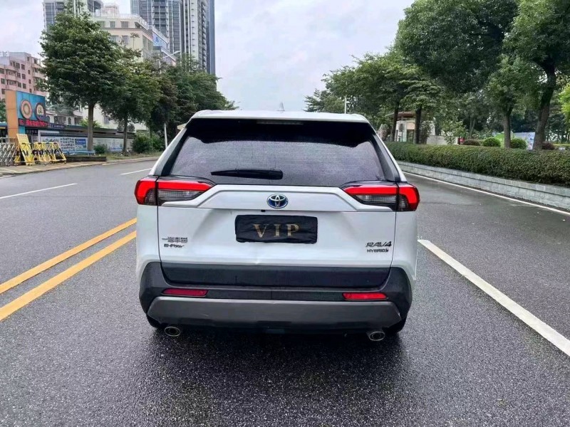 汕头21年丰田RAV4荣放9