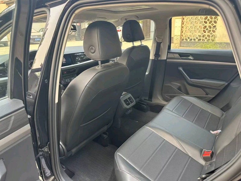 保定20年大众朗逸5