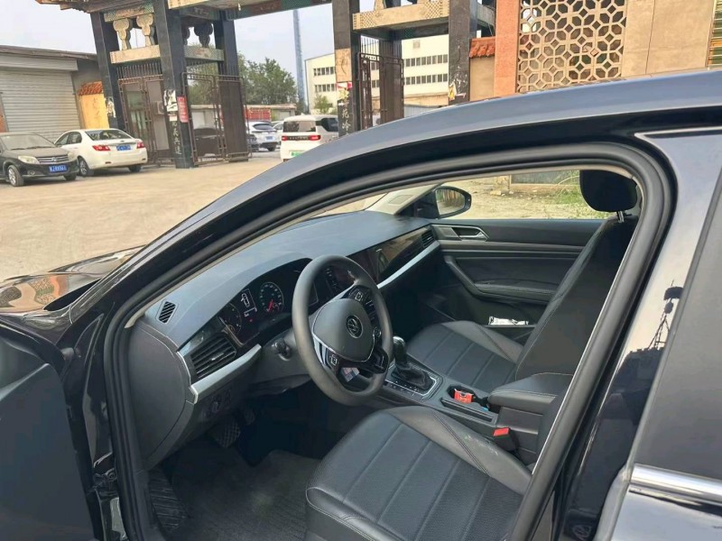 保定20年大众朗逸6