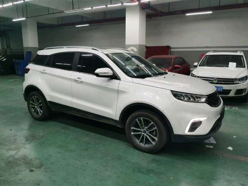 苏州21年福特领界3