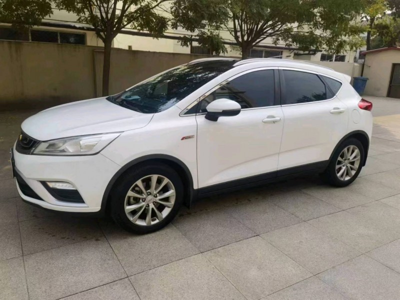 保定16年吉利帝豪GS2