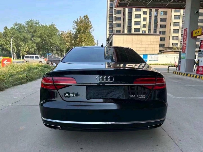 邢台16年奥迪A8L2